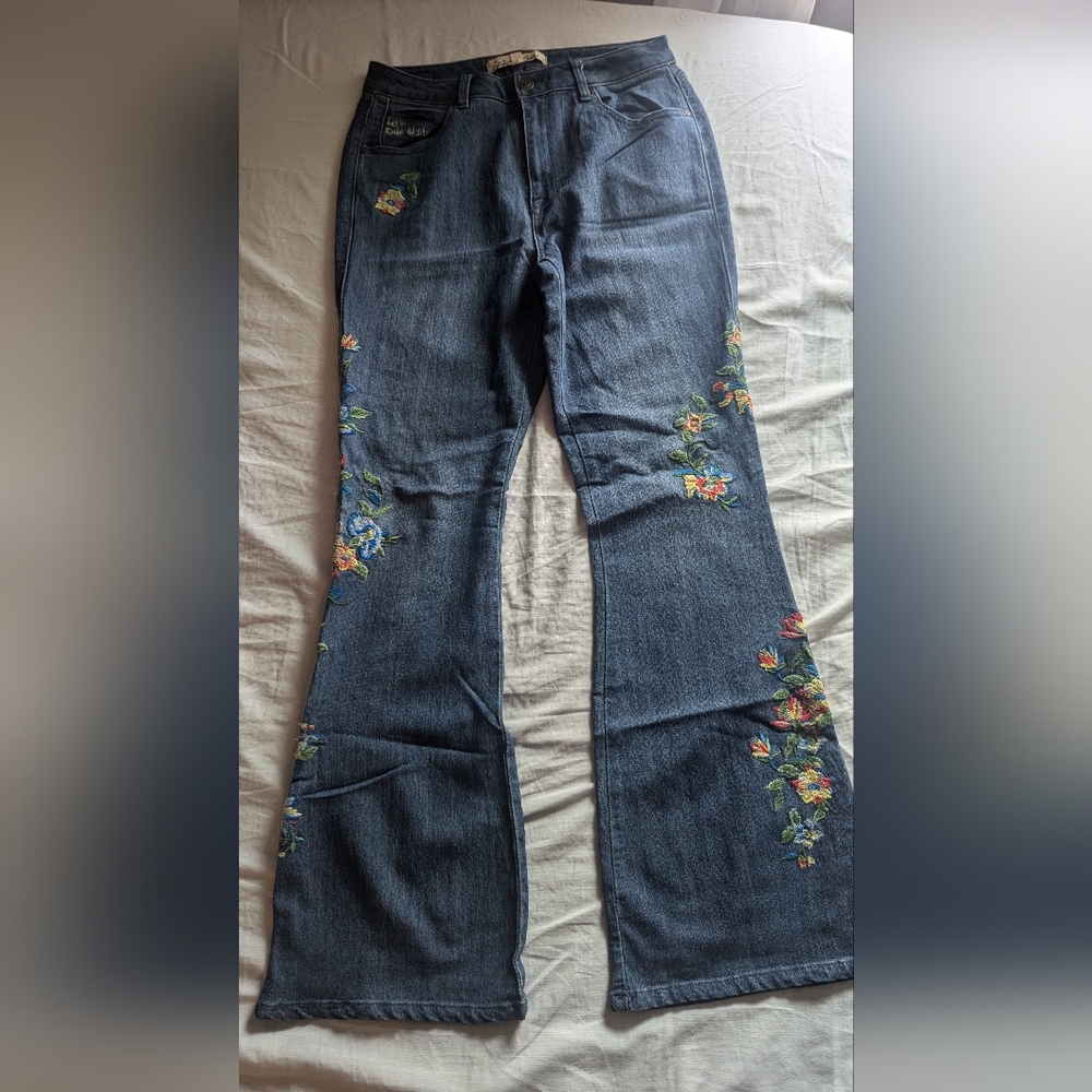 Sheryl Crow Flare Embroidered Blue Jeans